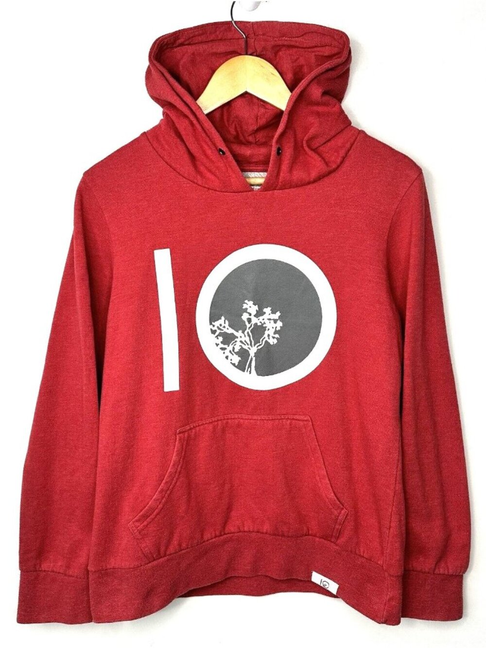 tentree Hoodie Women Large Red Graphic Logo Pullover Kangaroo Pocket Long Sleeve - Picture 1 of 11